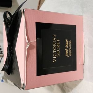 VS Pink Musk candle
